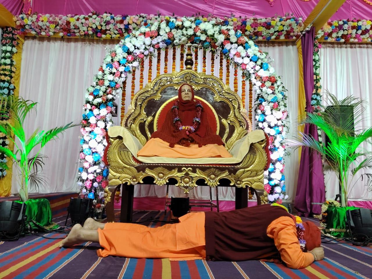 HH Bhakti Gaurav Narayan Swami Maharaj in meditation, embodying spiritual wisdom and peaceful contemplation